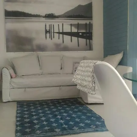 Condominio Le Palme 아파트 세리알레